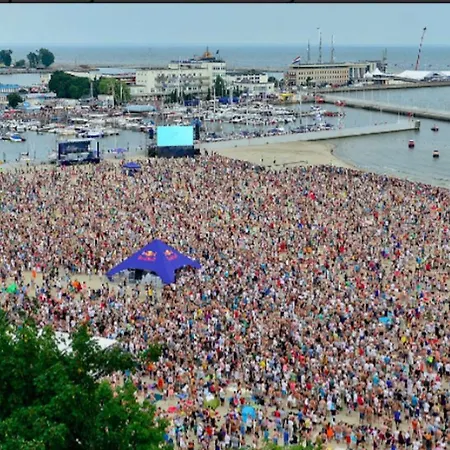 شقة 9th Floor Skwer Kosciuszki Z Widokiem Na Morze غدينيا