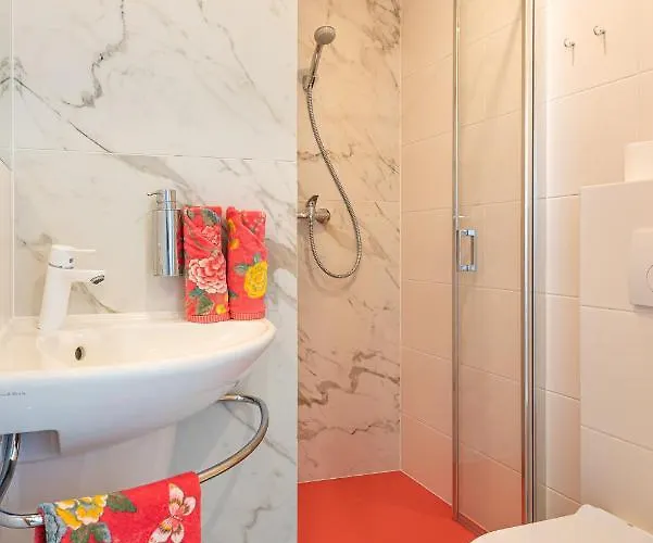 アパート 9th Floor Skwer Kosciuszki Z Widokiem Na Morze グディニャ